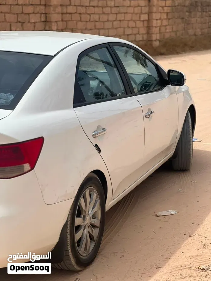 Kia Cerato 2013 photo 2