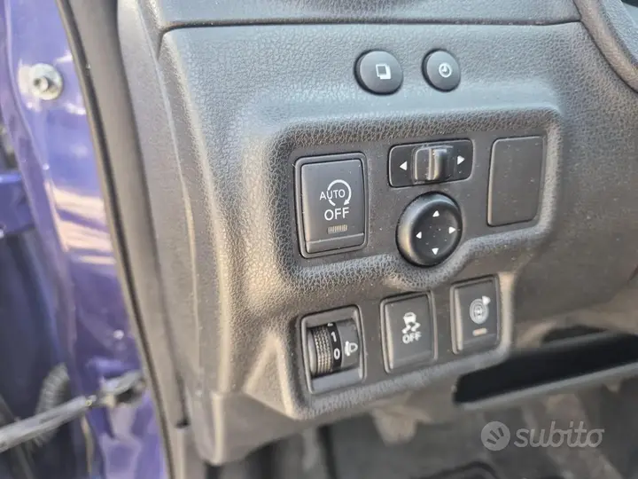 Nissan Note 2015 photo 4