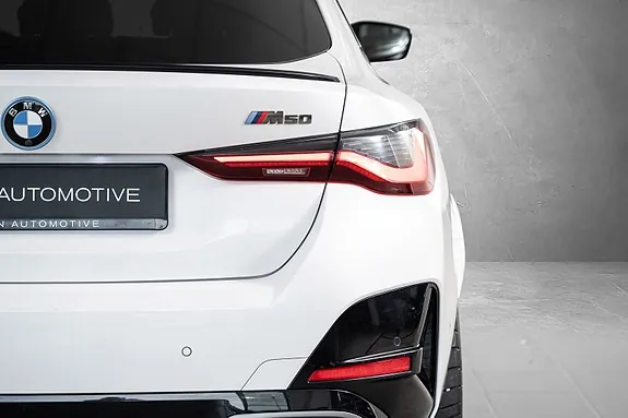 BMW I4 2023 photo 4