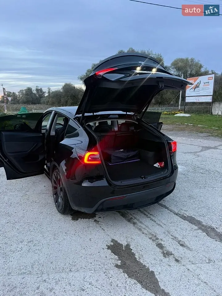 Tesla Model Y 2022 photo 4