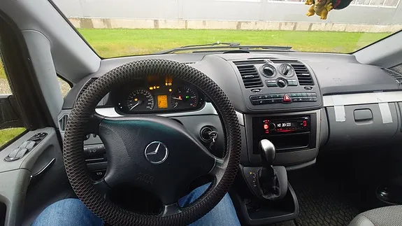 Mercedes-Benz Viano 2009 photo 4