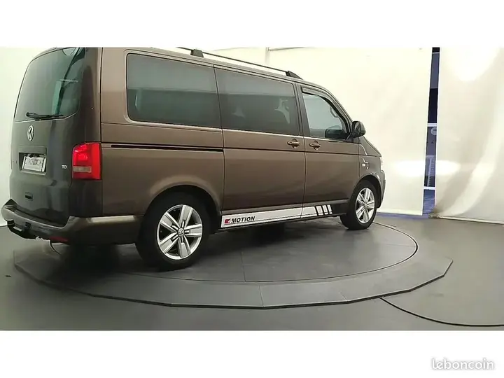 Volkswagen Transporter 2012 photo 3