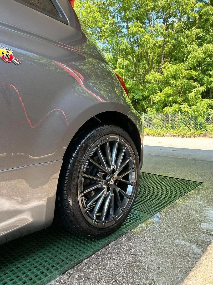 Abarth F595 2022 photo 4