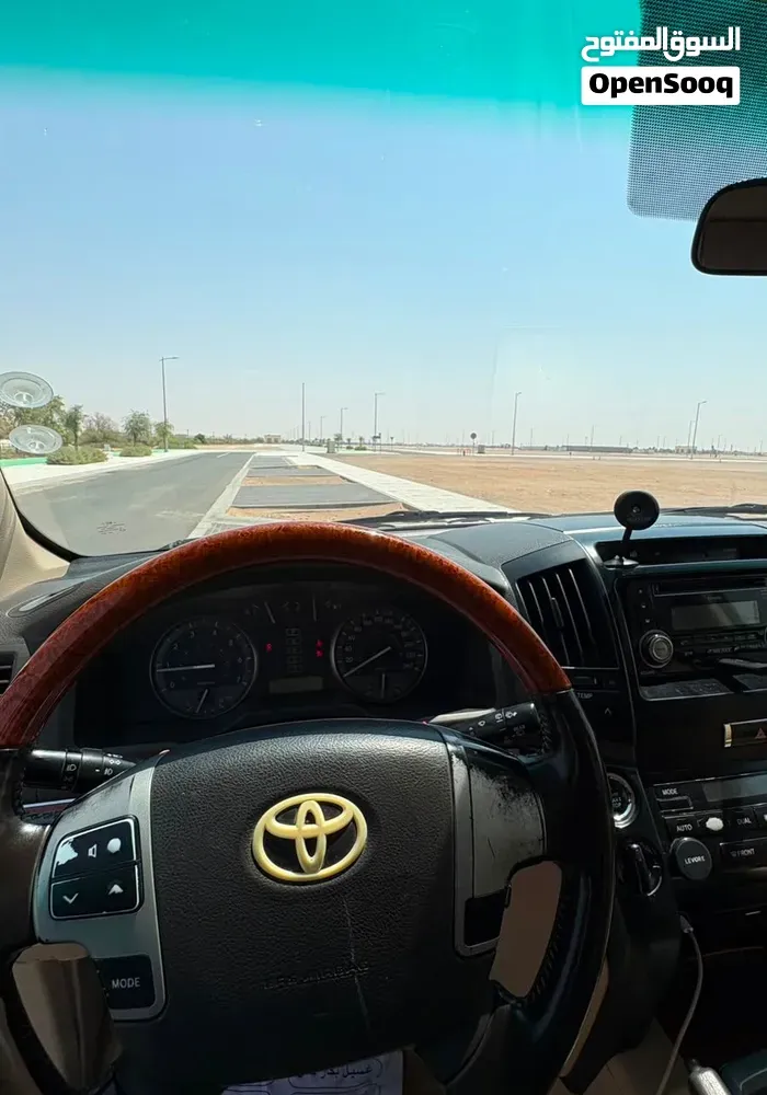 Toyota Land Cruiser 2012 photo 4