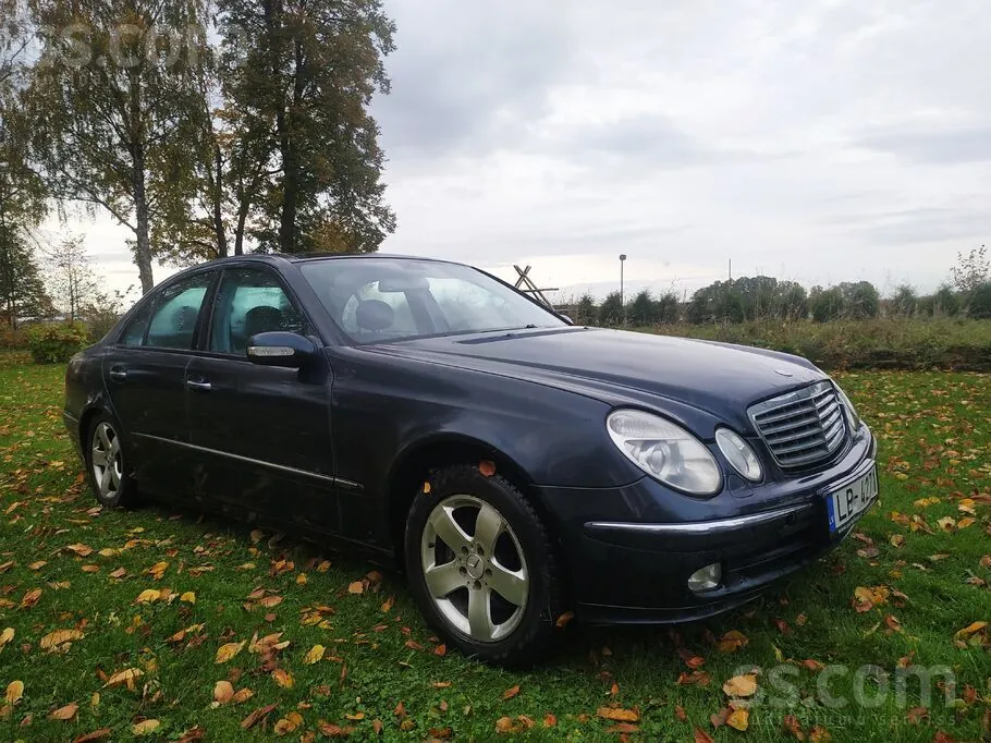 Mercedes-Benz E320