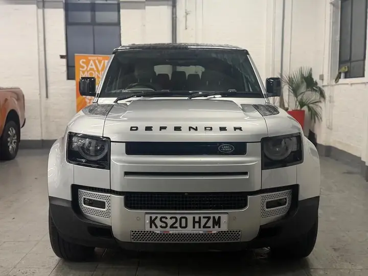 Land Rover Defender 2020 photo 2