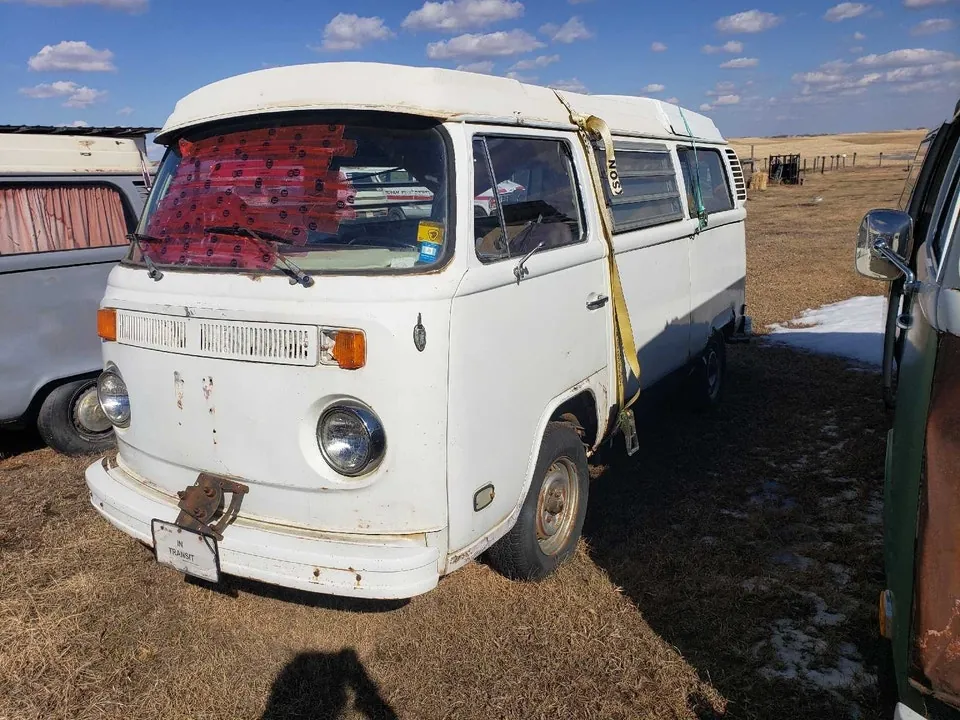 Volkswagen Bus/Vanagon 1975 photo 2