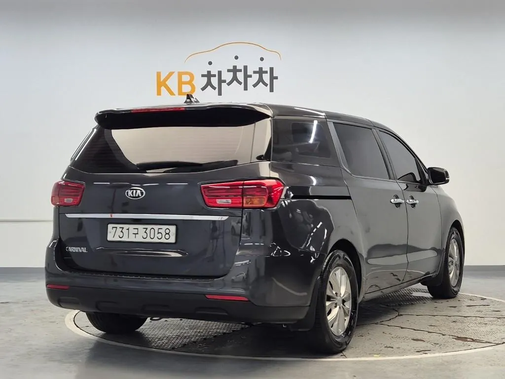 Kia Carnival 2019 photo 3