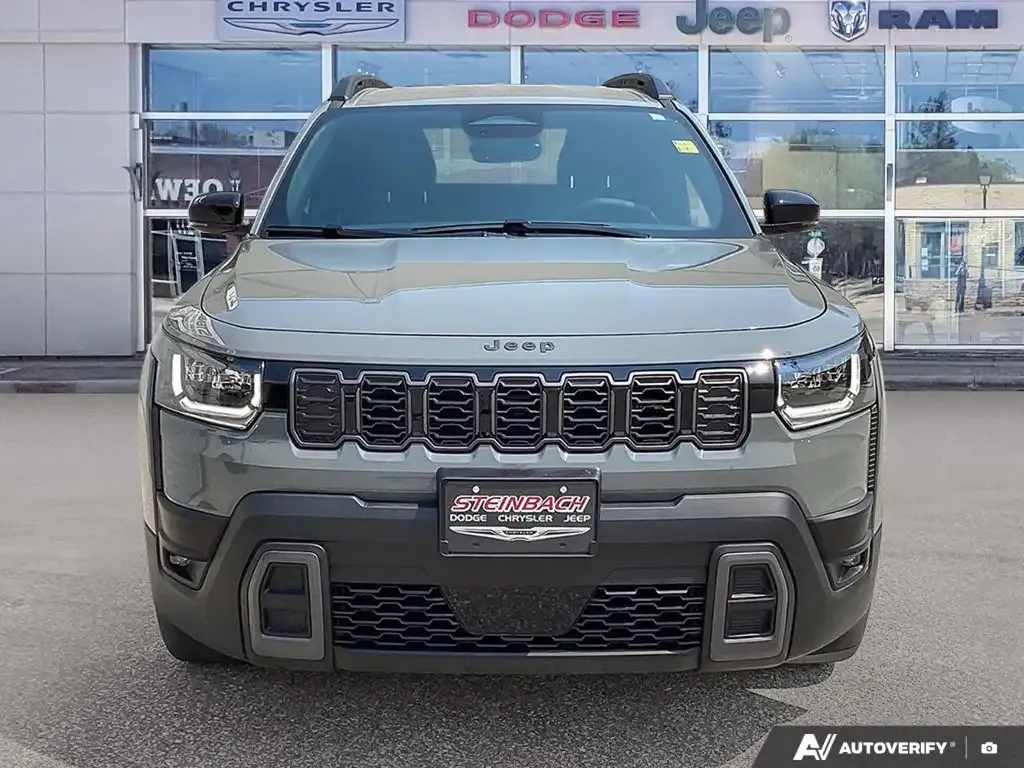 Jeep Cherokee 2026 photo 3