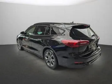 Ford Focus 2024 photo 2