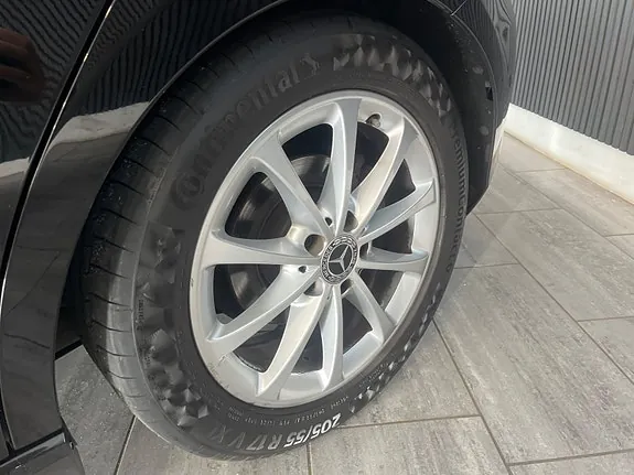 Mercedes-Benz A200 2018 photo 5