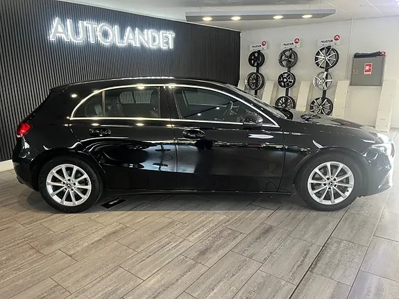 Mercedes-Benz A200 2018 photo 4