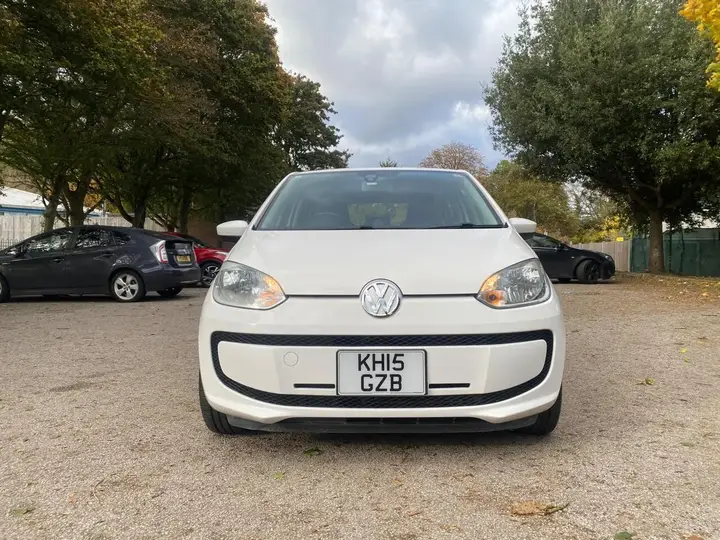 Volkswagen Up 2015 photo 2