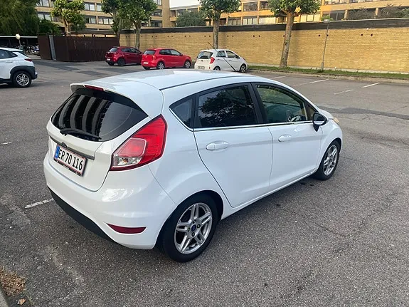 Ford Fiesta 2013 photo 3