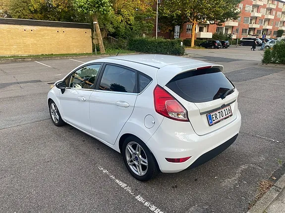 Ford Fiesta 2013 photo 5