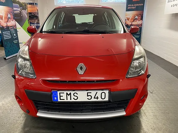 Renault Clio 2011 photo 2