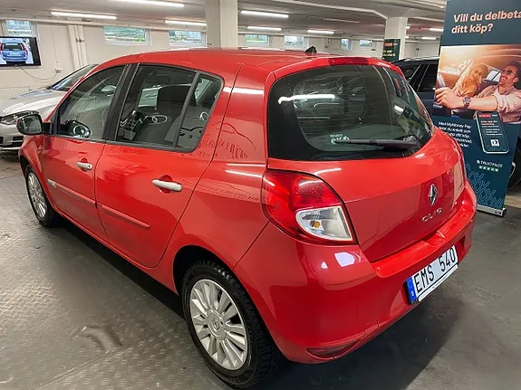 Renault Clio 2011 photo 4