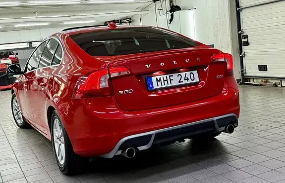 Volvo S60 2012 photo 4