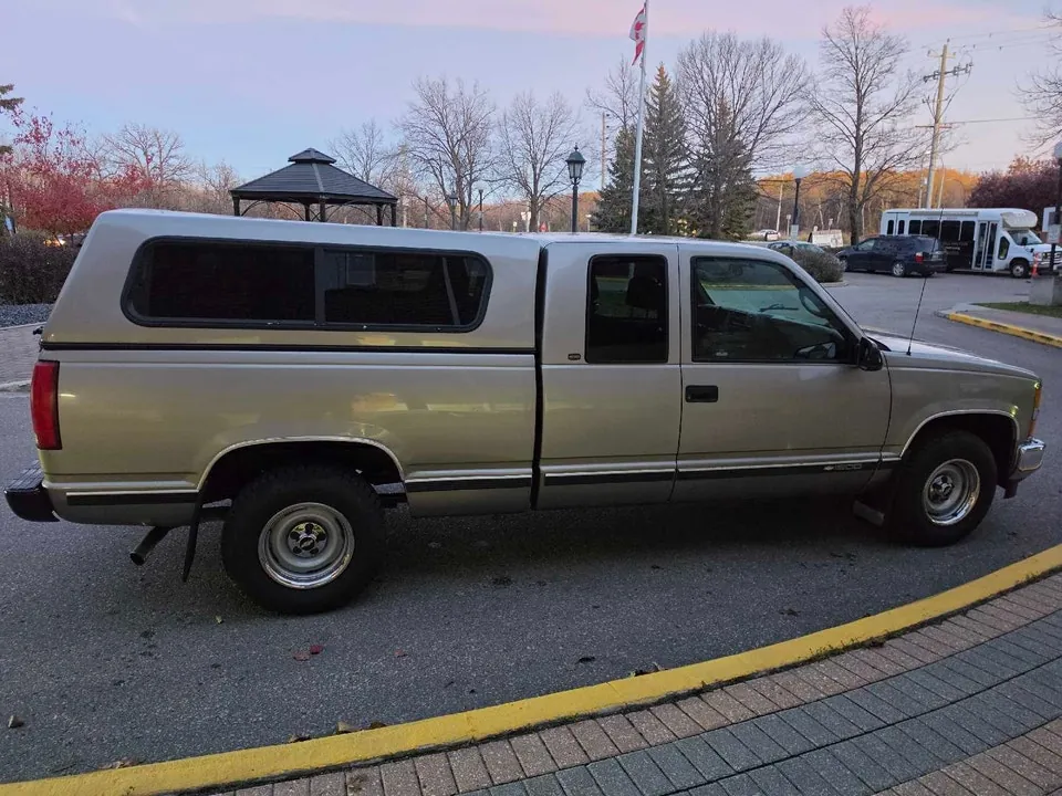 Chevrolet Cheyenne 1998 photo 3