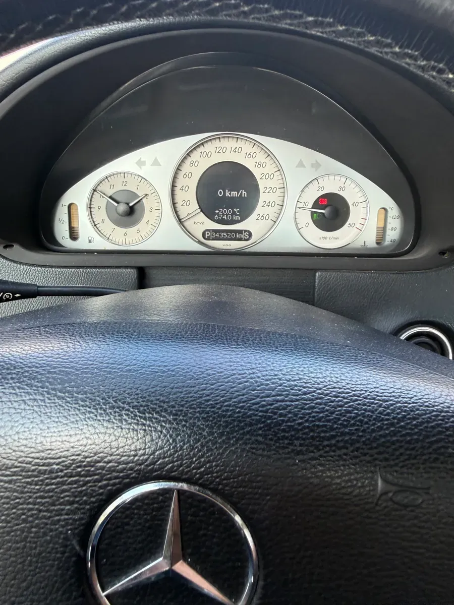 Mercedes-Benz Clk-Class 2008 photo 3