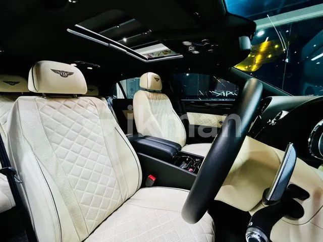 Bentley Flying Spur 2018 photo 5
