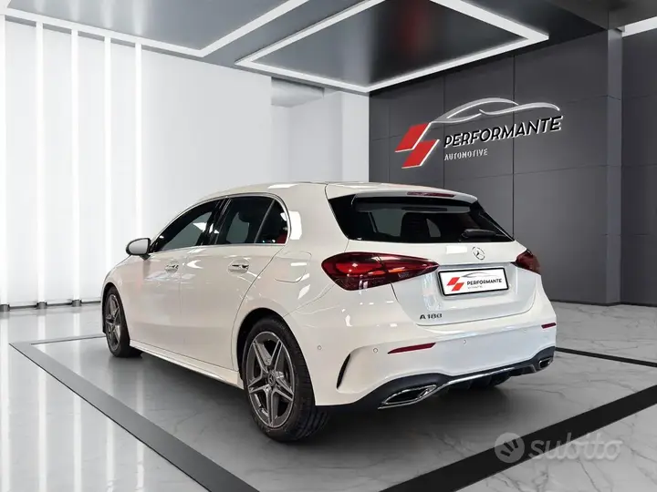 Mercedes-Benz A 200 Amg Line 2025 photo 5