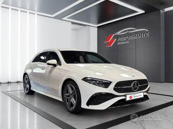 Mercedes-Benz A 200 Amg Line 2025 photo 3