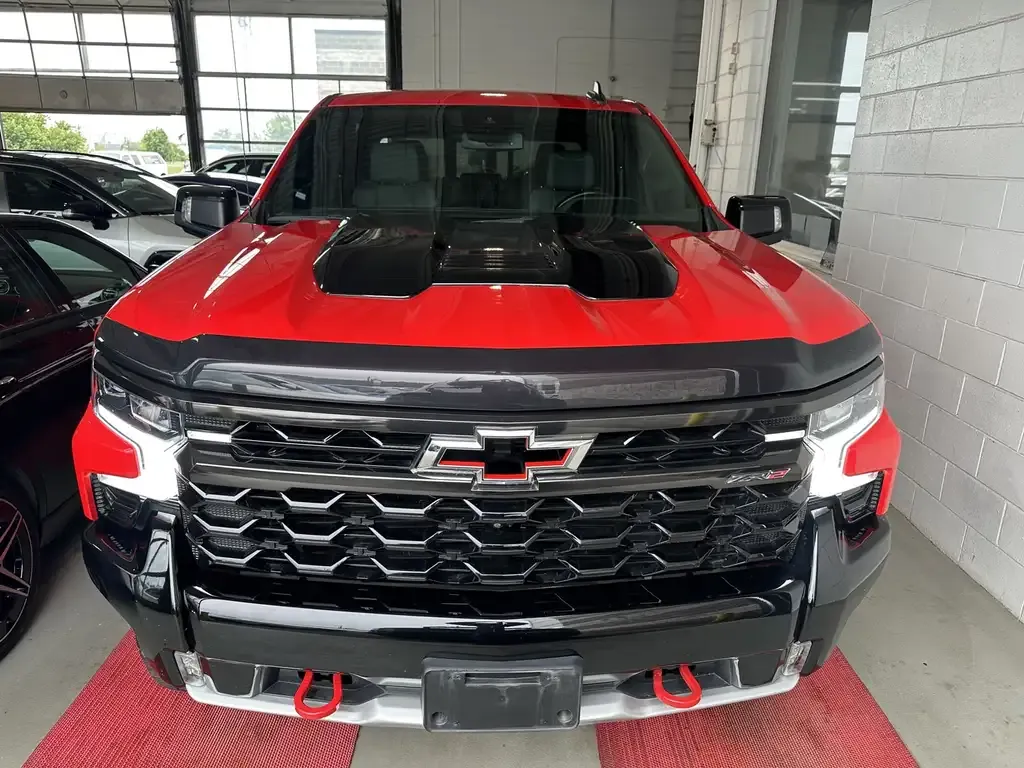 Chevrolet Silverado 1500 2023 photo 2