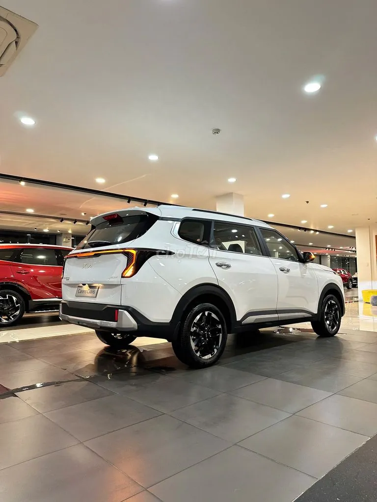 Kia Carens 2027 photo 5