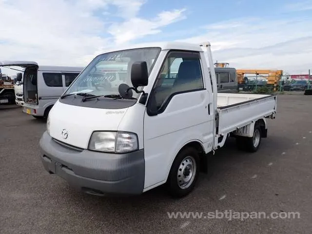 Mazda Bongo 2004 photo 2