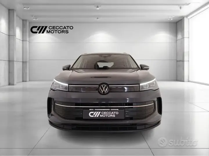Volkswagen Tiguan 2025 photo 2