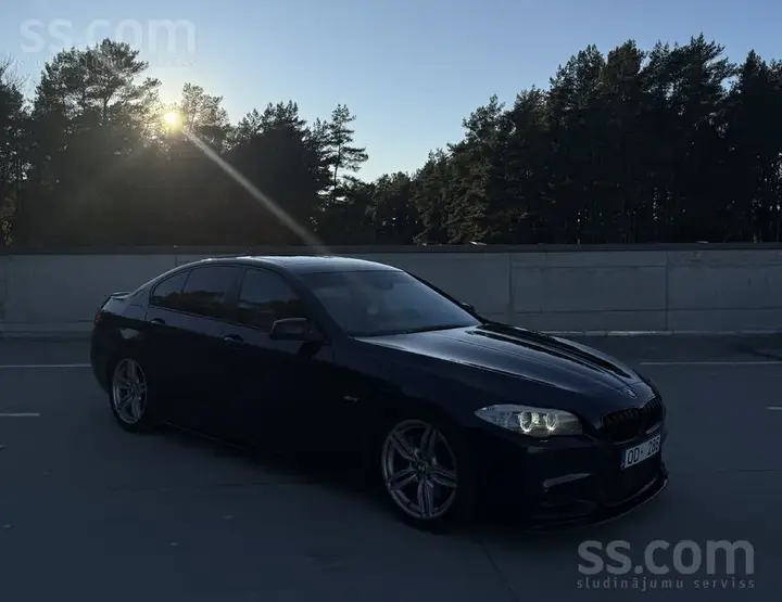 BMW 530 2010 photo 4