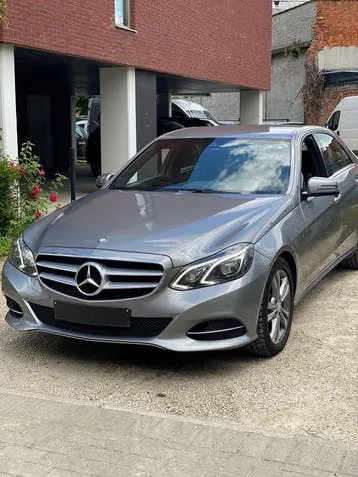 Mercedes-Benz E220D