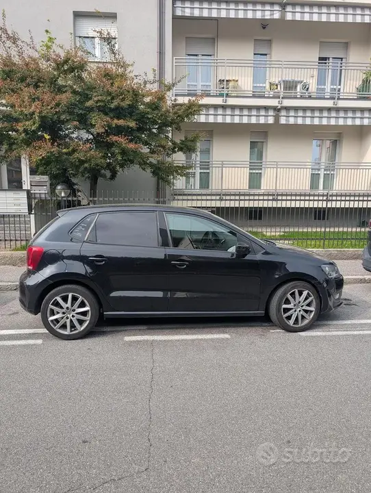 Volkswagen Polo 2011 photo 4