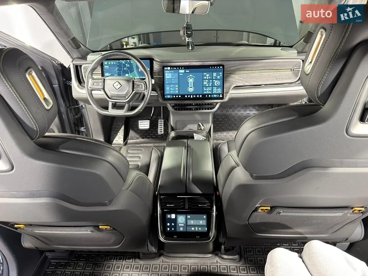 Rivian R1T 2022 photo 4