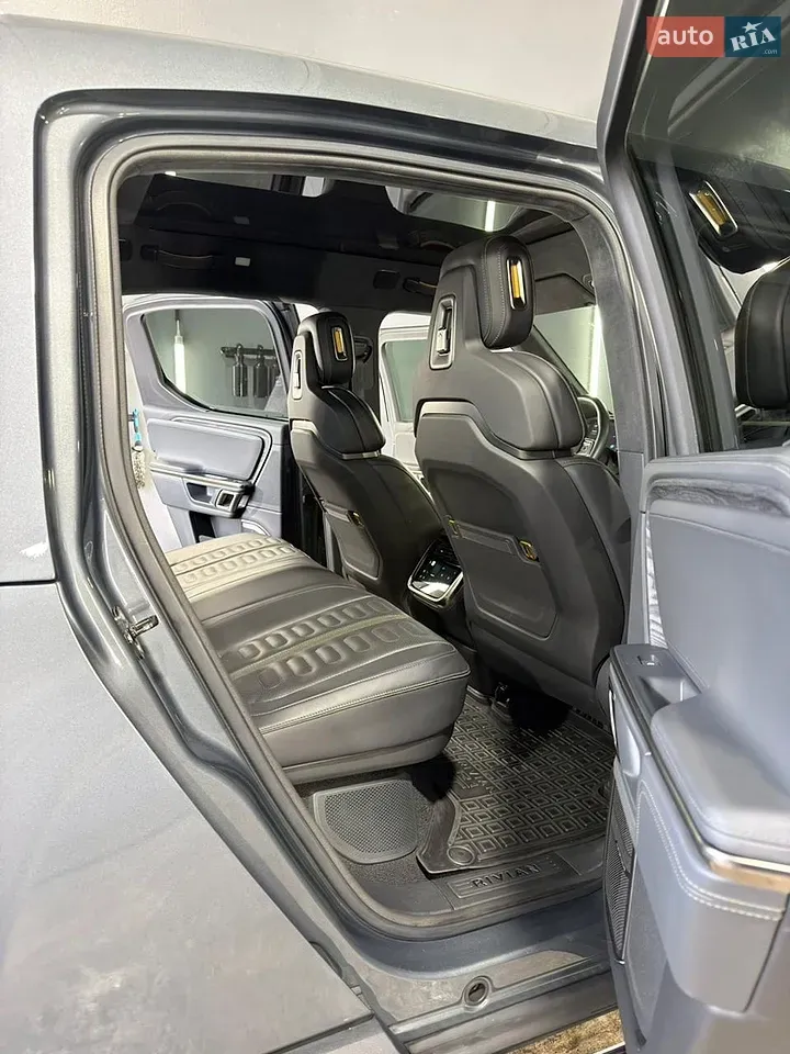 Rivian R1T 2022 photo 3