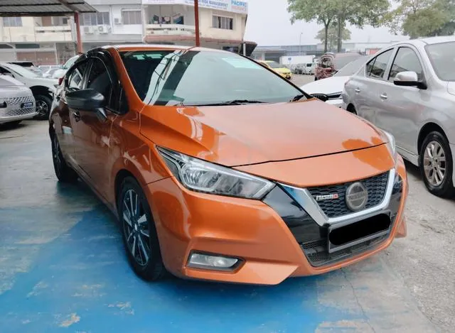 Nissan Almera
