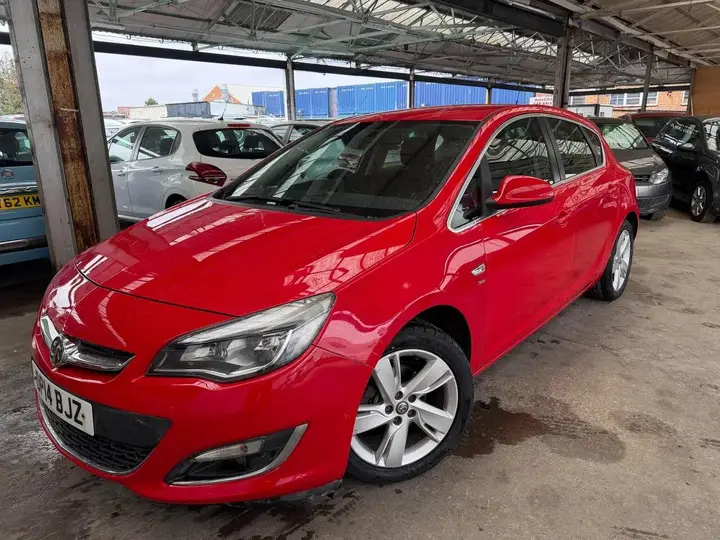 Vauxhall Astra 2014 photo 5