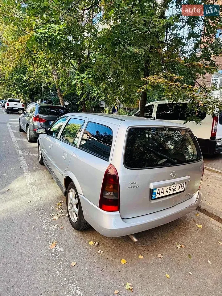 Opel Astra 2004 photo 4