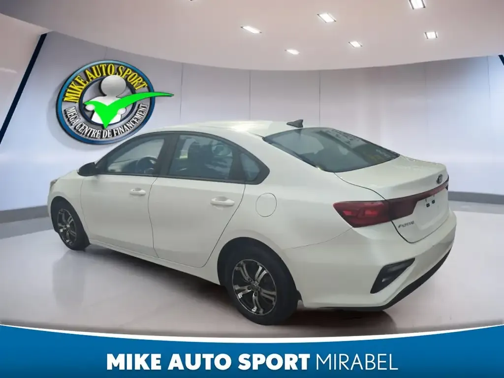 Kia Forte 2019 photo 4