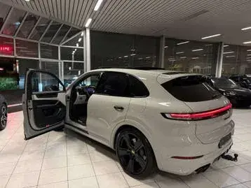 Porsche Cayenne 2025 photo 3