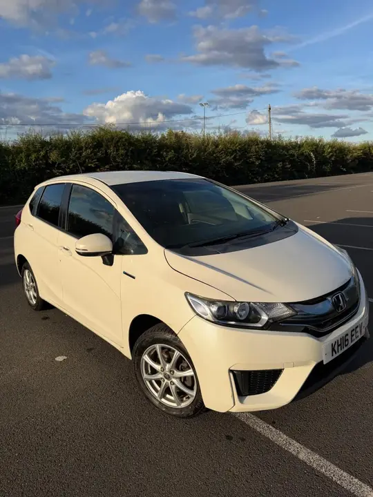 Honda Jazz 2016 photo 2