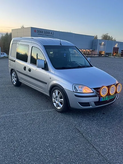Opel Combo 2011 photo 3