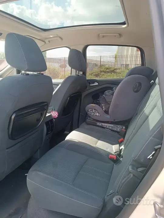 Ford C-Max 2011 photo 5