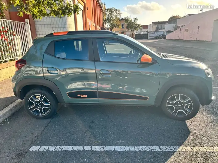 Dacia Spring 2023 photo 2