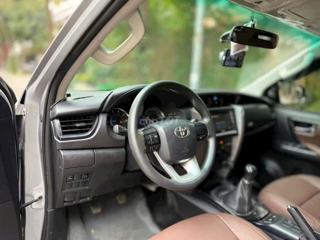 Toyota Fortuner 2019 photo 2