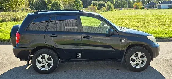 Toyota Rav4 2003 photo 4