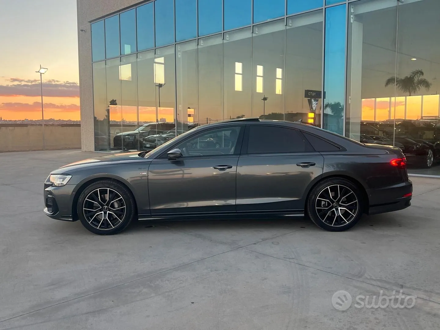 Audi A8 2024 photo 2