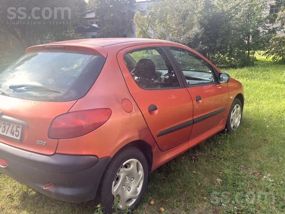 Peugeot 206 2001 photo 4