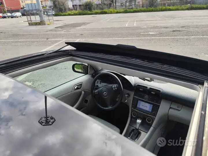 Mercedes-Benz C 2004 photo 5